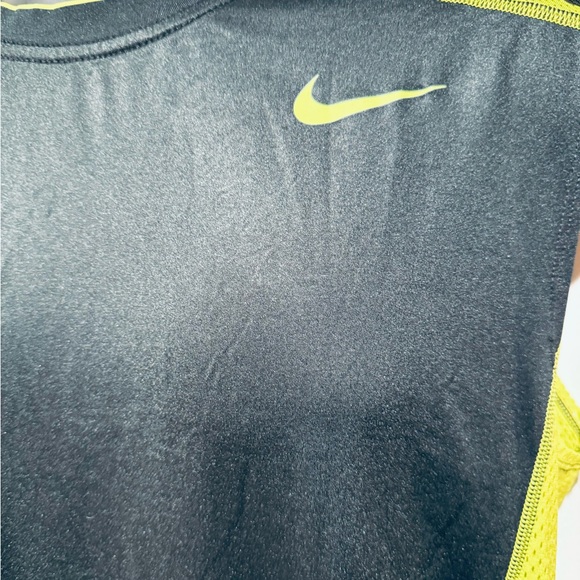 Nike Dri Fit Pro Combat Sleeveless Shirt - Picture 4 of 6